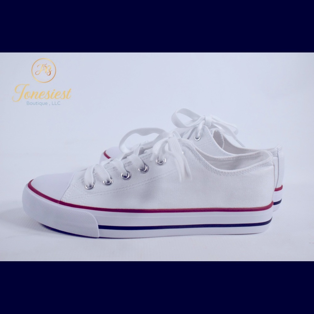 NEW❤️ White Canvas Shoes With Rubber Toe